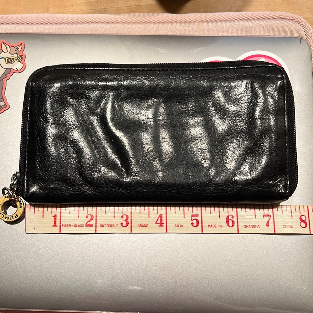 Perlina NY leather wallet